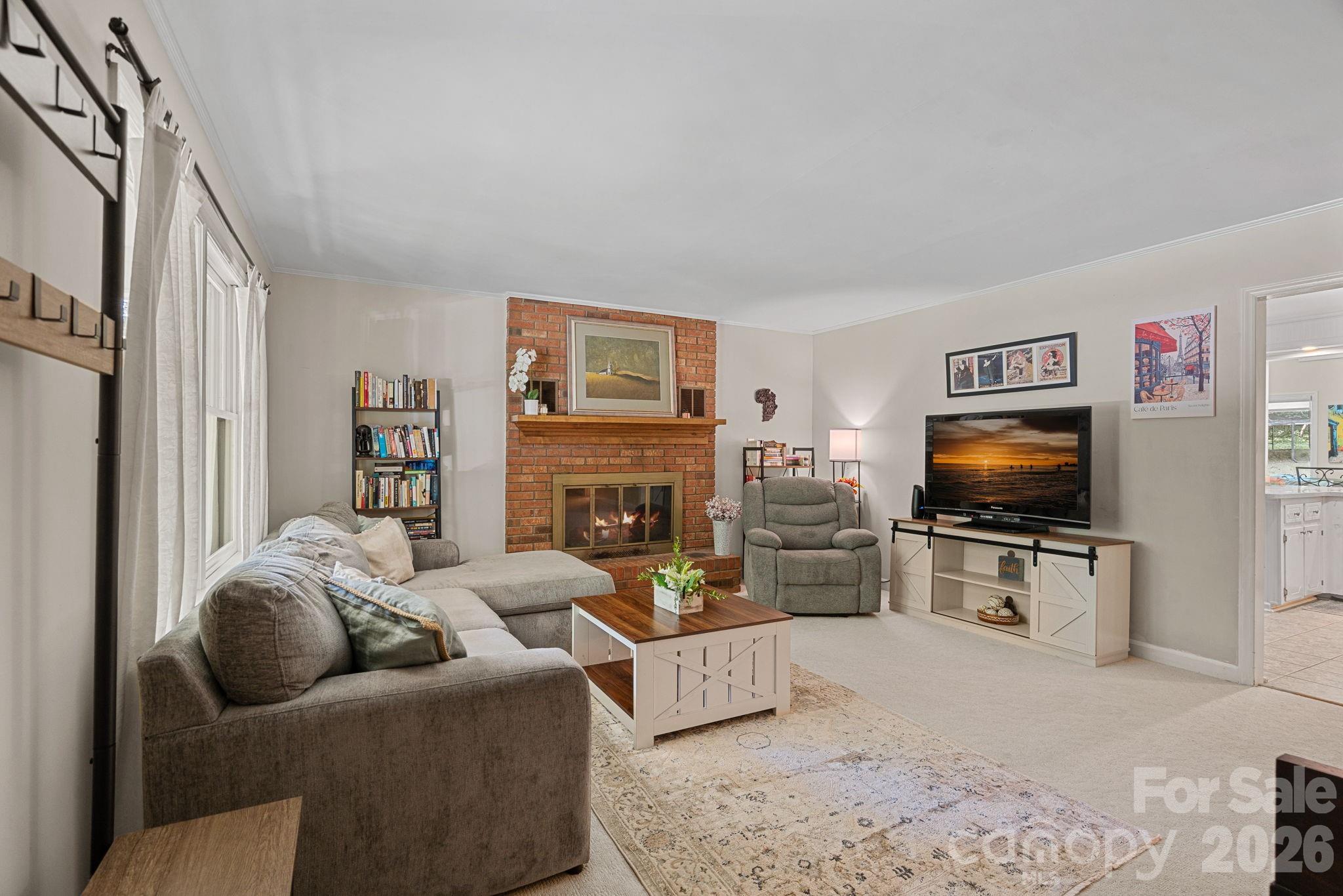 2099 Rock Springs Circle Property Photo 3