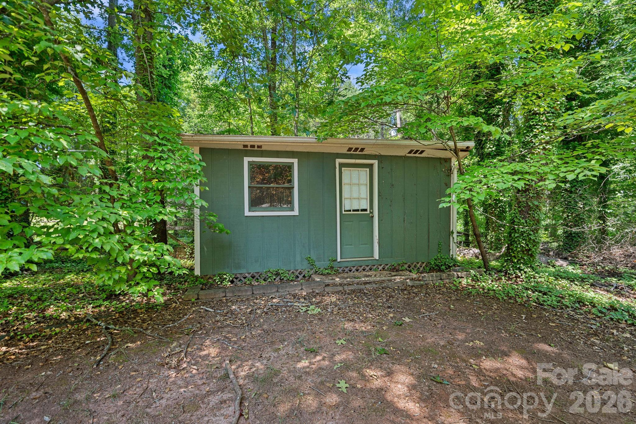 2099 Rock Springs Circle Property Photo 22