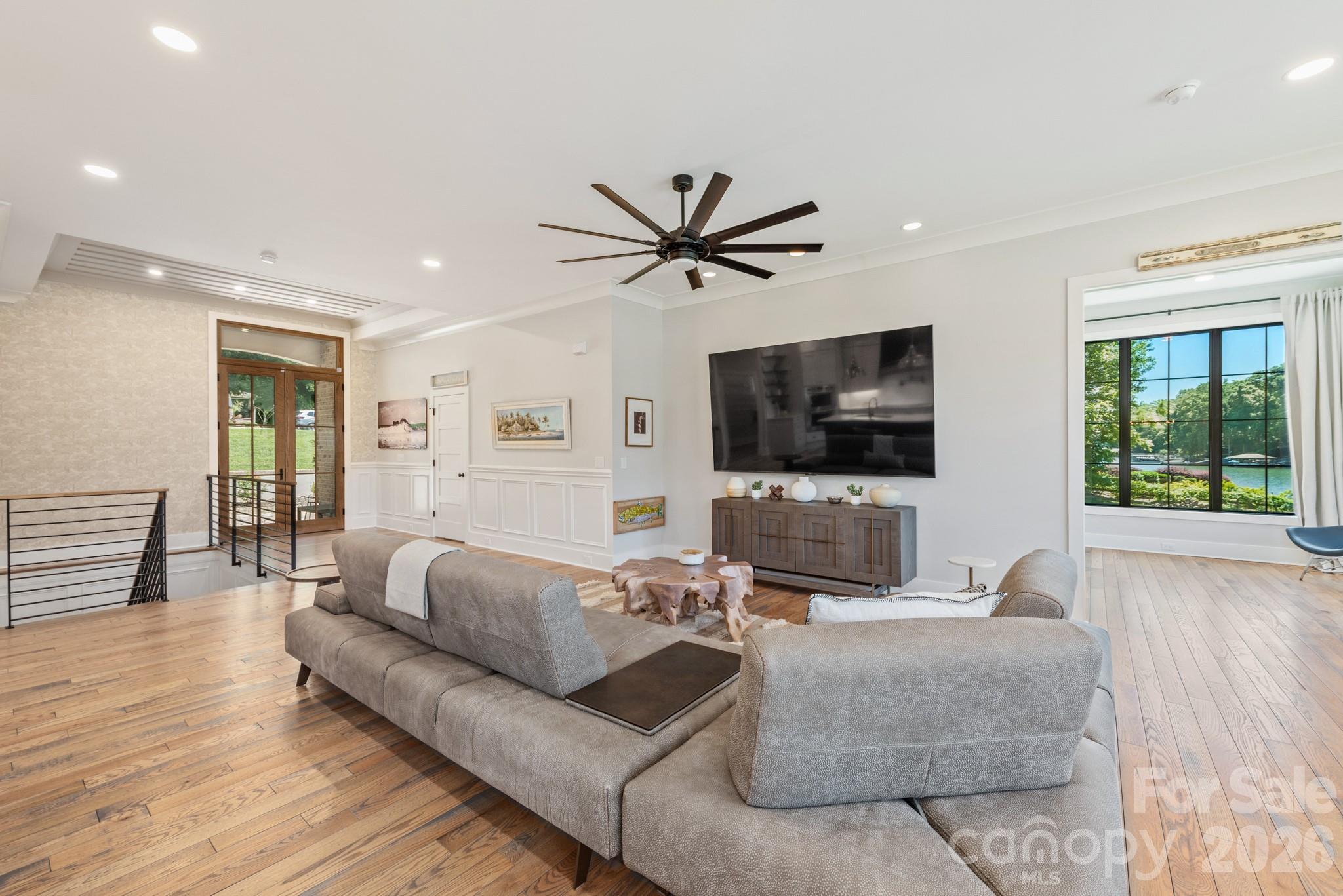 445 Sundown Road Property Photo 6