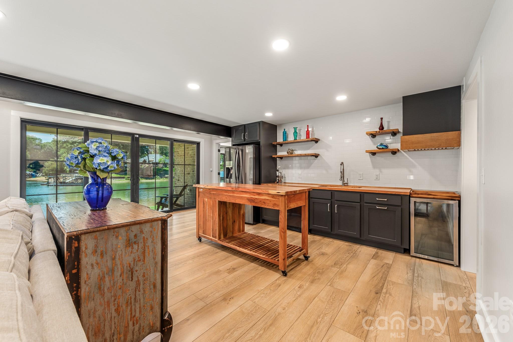 445 Sundown Road Property Photo 24