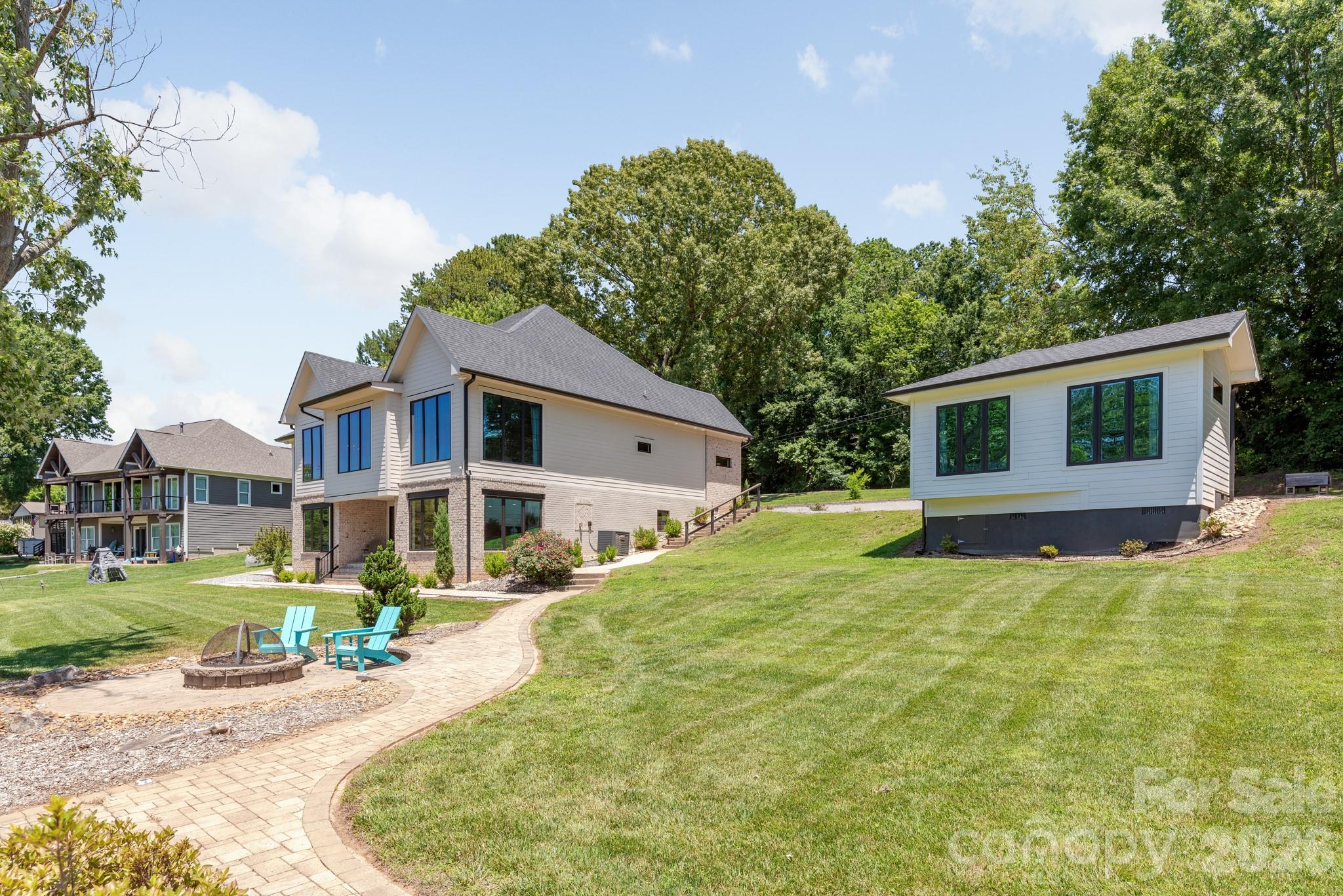 445 Sundown Road Property Photo 40