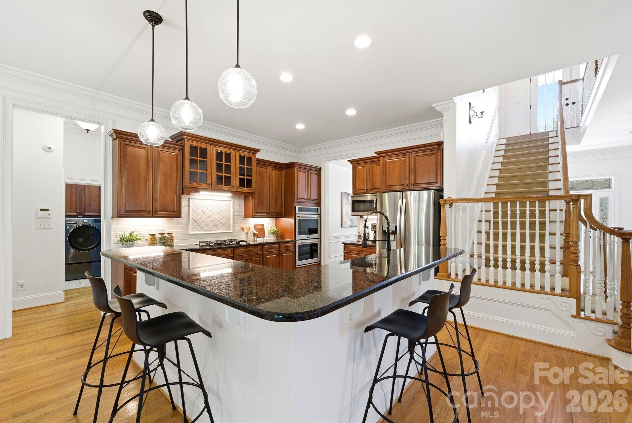 16000 Sunset Drive Property Photo 8