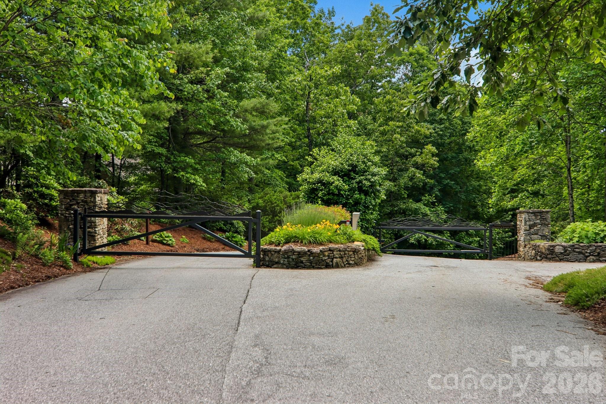 11 Magnolia Branch Drive Property Photo 4