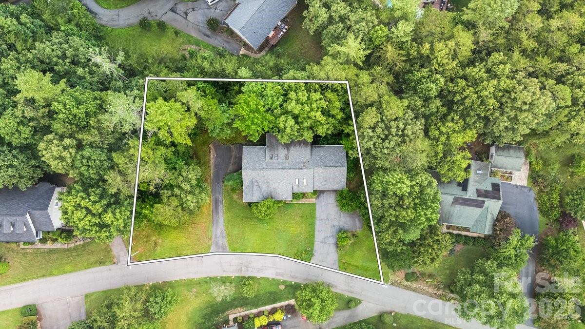 27 Red Maple Drive Property Photo 10