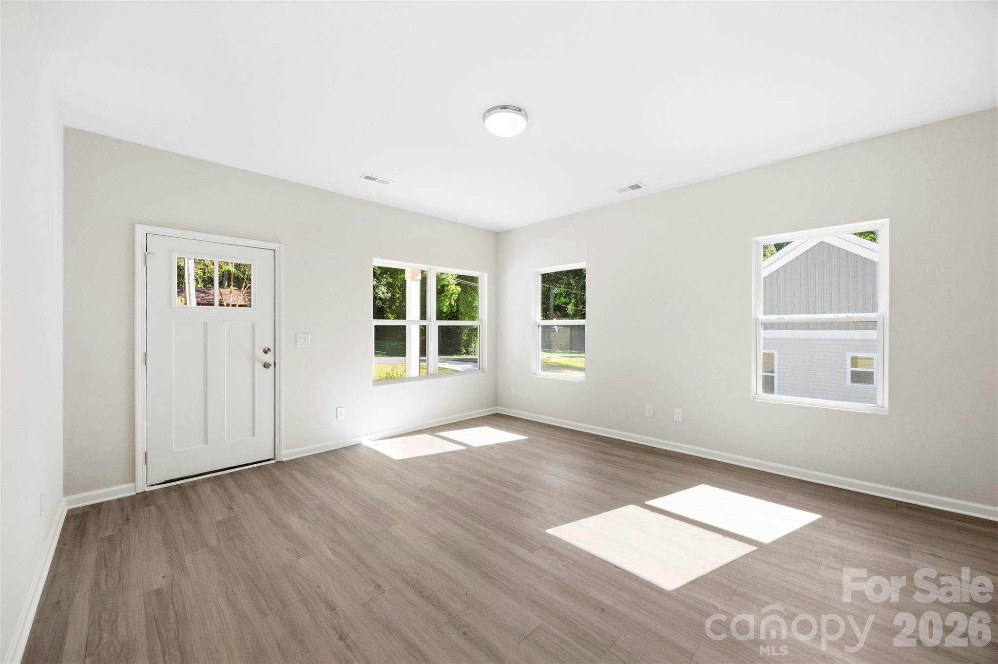 402 Brice Street Property Photo 7