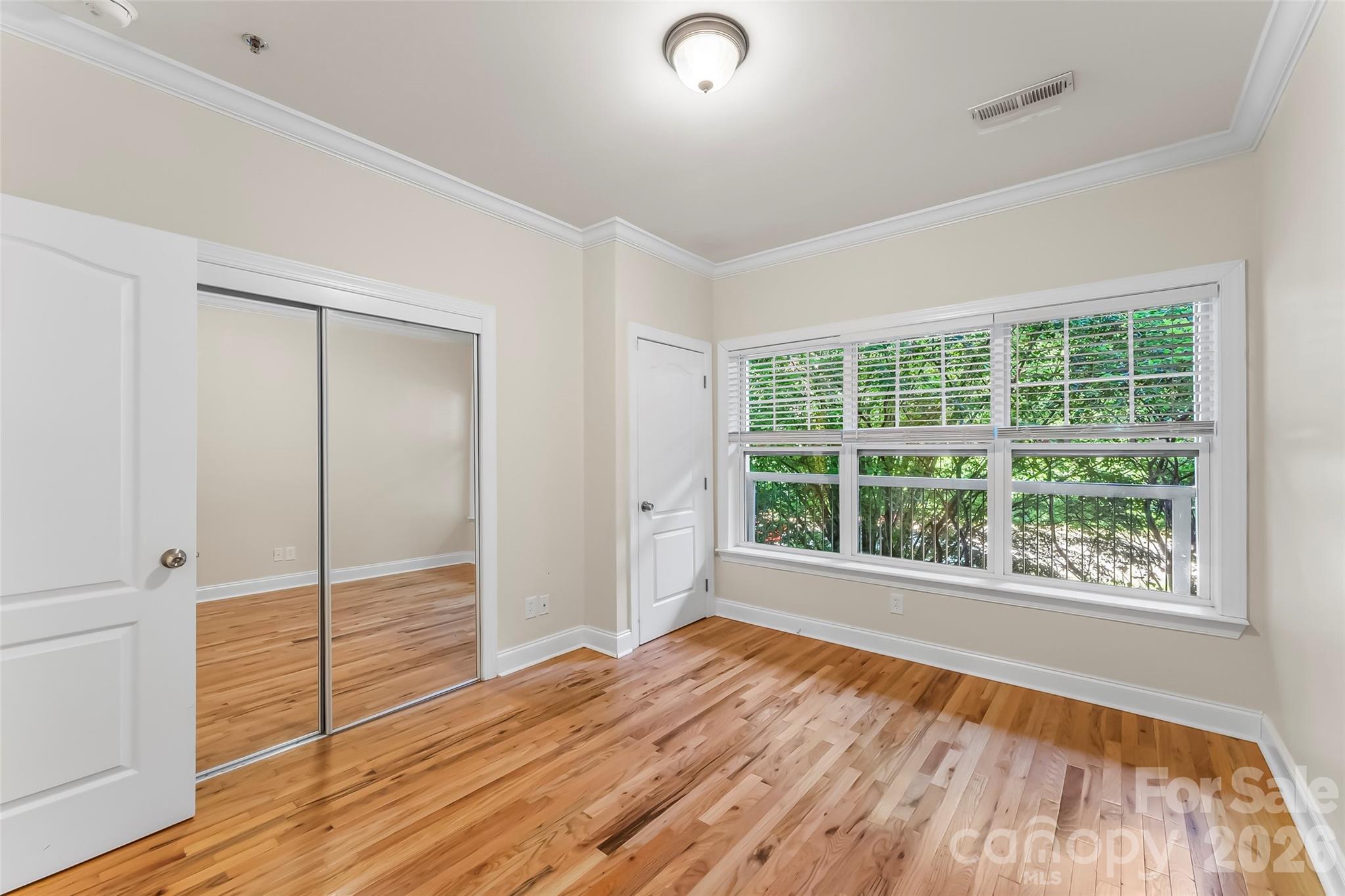 175 S Lexington Avenue 202 Property Photo 6