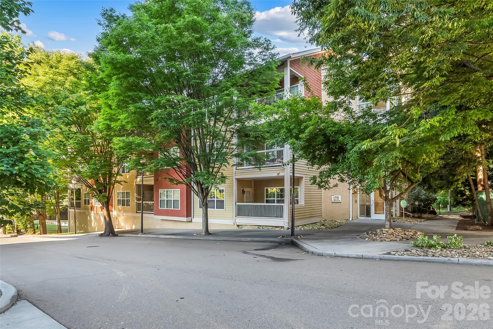 175 S Lexington Avenue 202 Property Photo 19