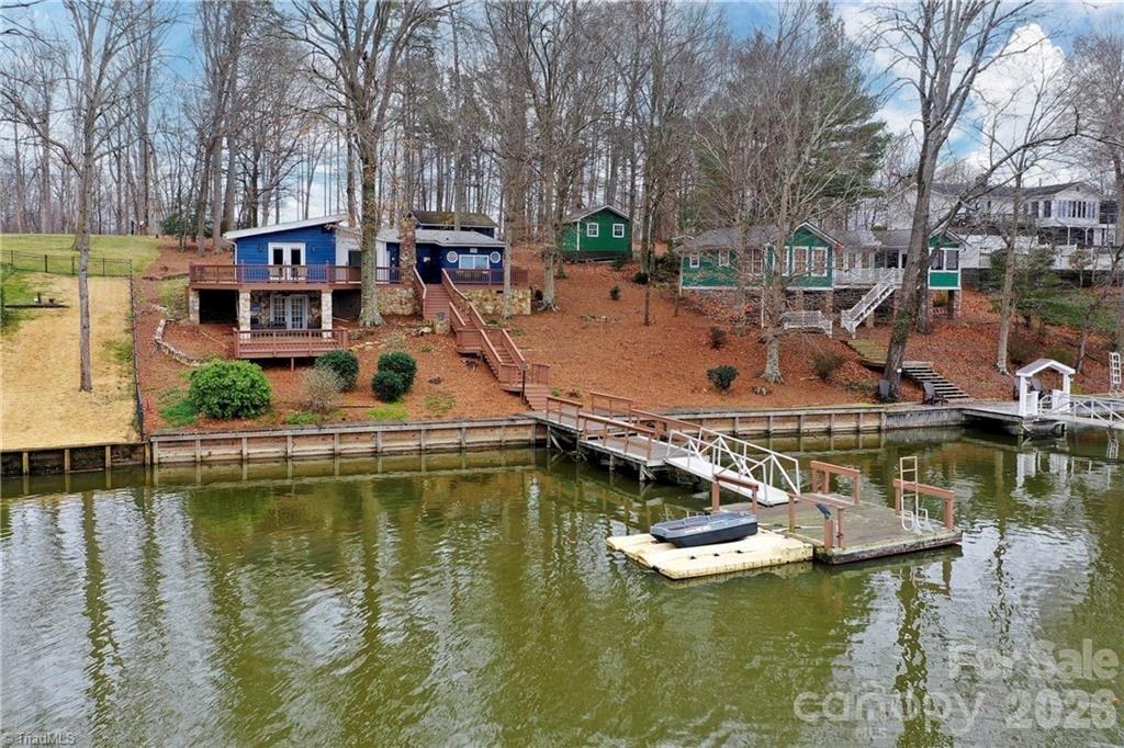 1250 Lake Drive 9 Property Photo 3