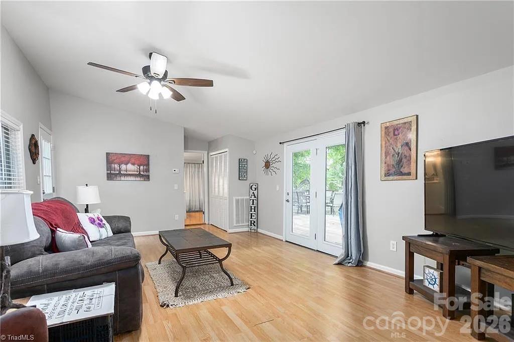 1250 Lake Drive 9 Property Photo 7