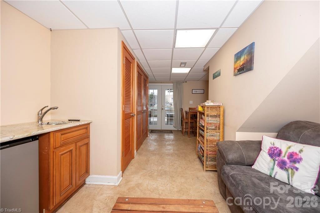 1250 Lake Drive 9 Property Photo 18
