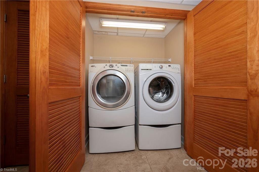 1250 Lake Drive 9 Property Photo 29
