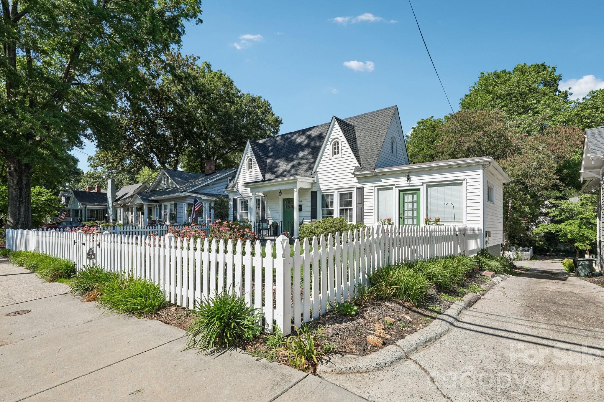 355 Union Street Property Photo 2