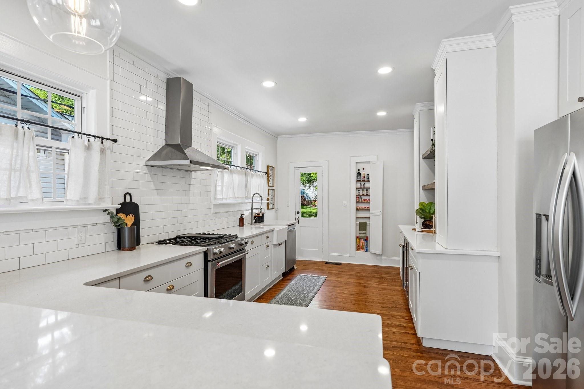 355 Union Street Property Photo 14