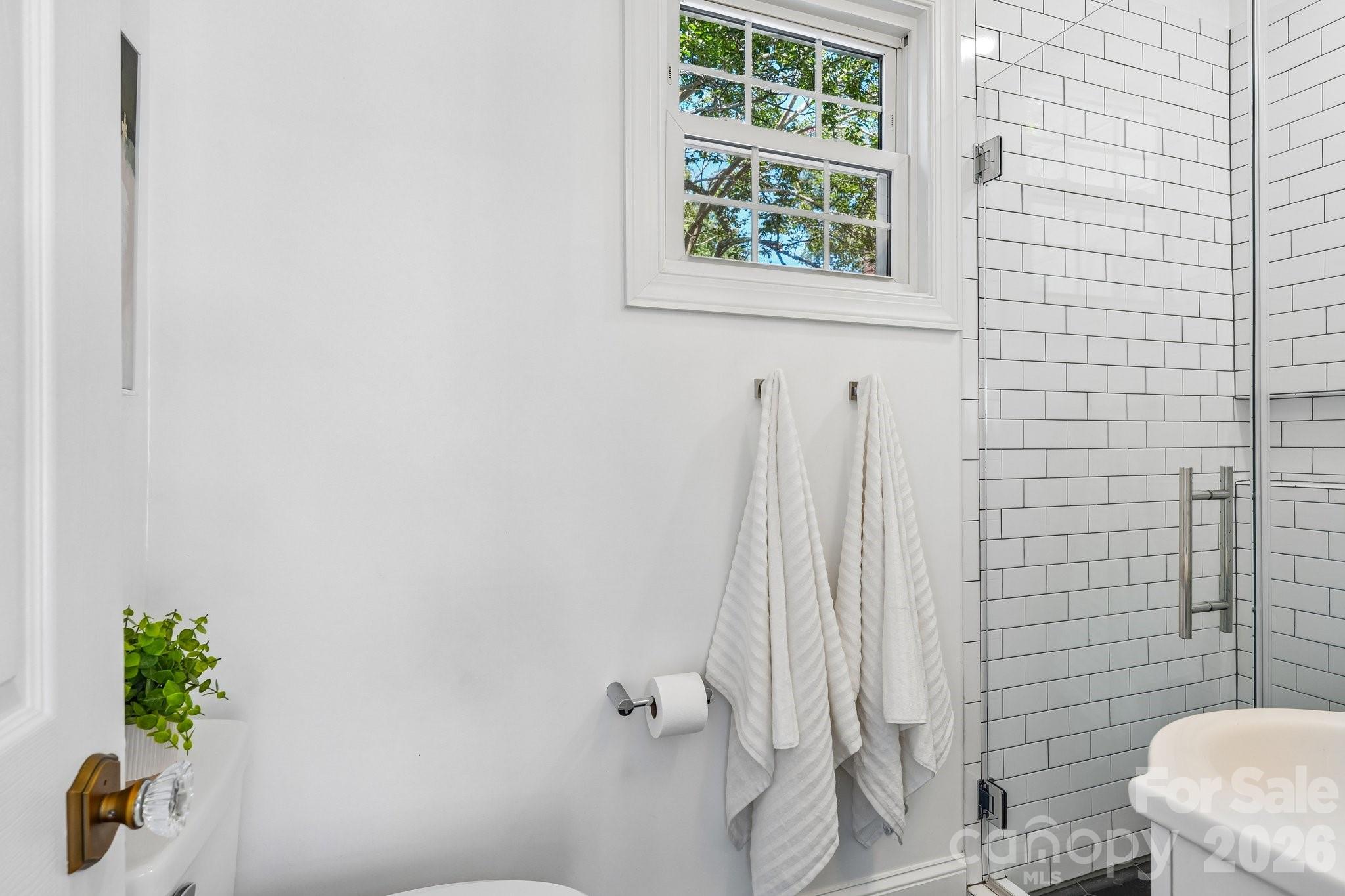 355 Union Street Property Photo 22