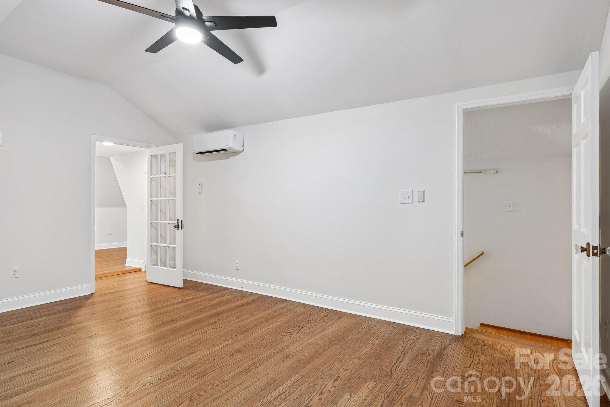 355 Union Street Property Photo 32