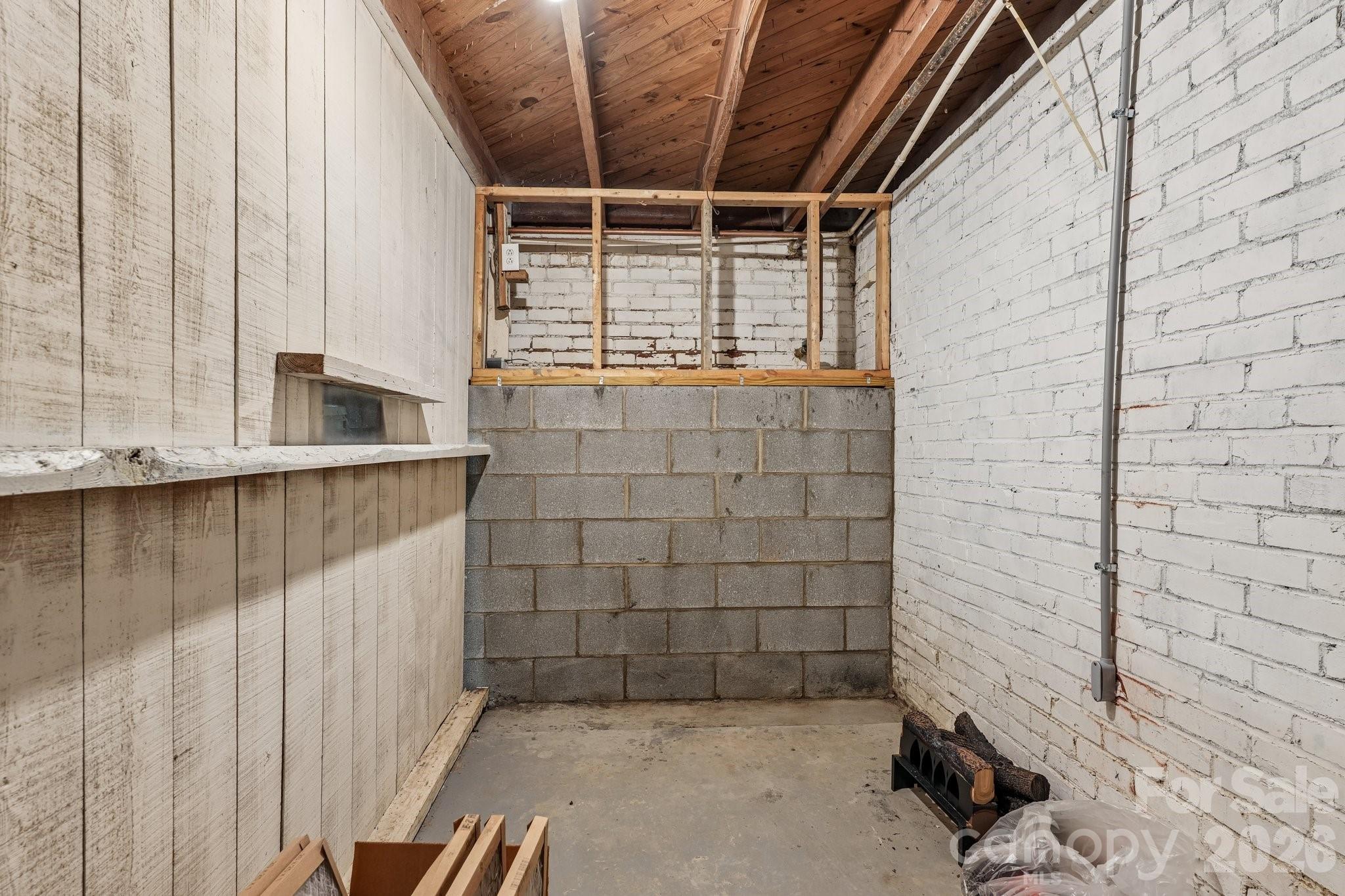 355 Union Street Property Photo 38