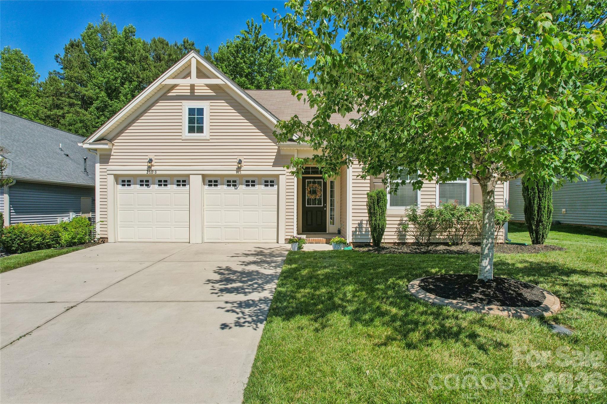 3198 Helmsley Court Property Photo 1