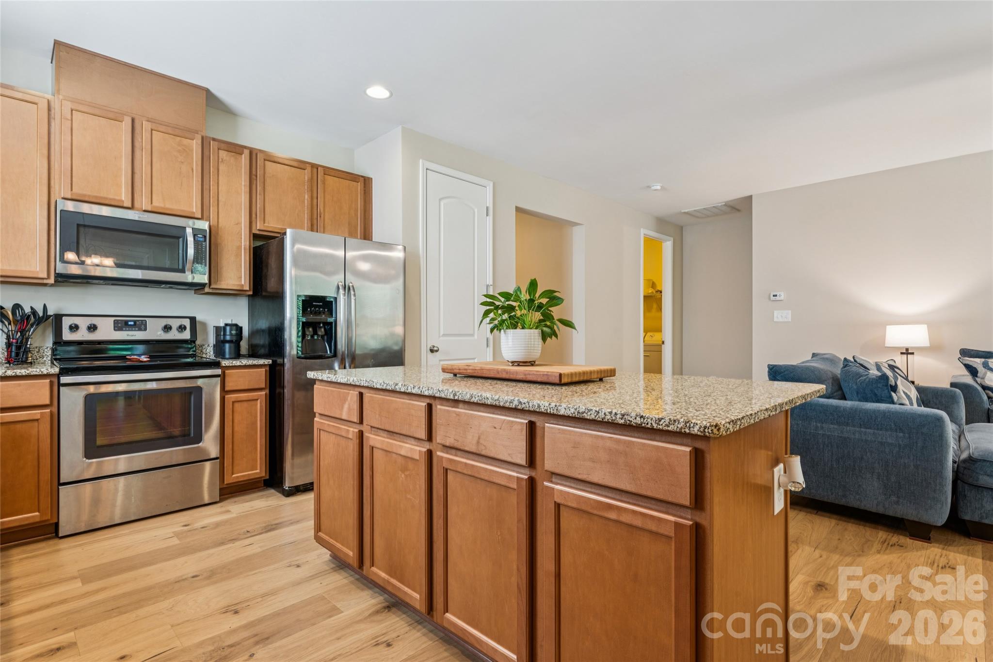 3198 Helmsley Court Property Photo 4