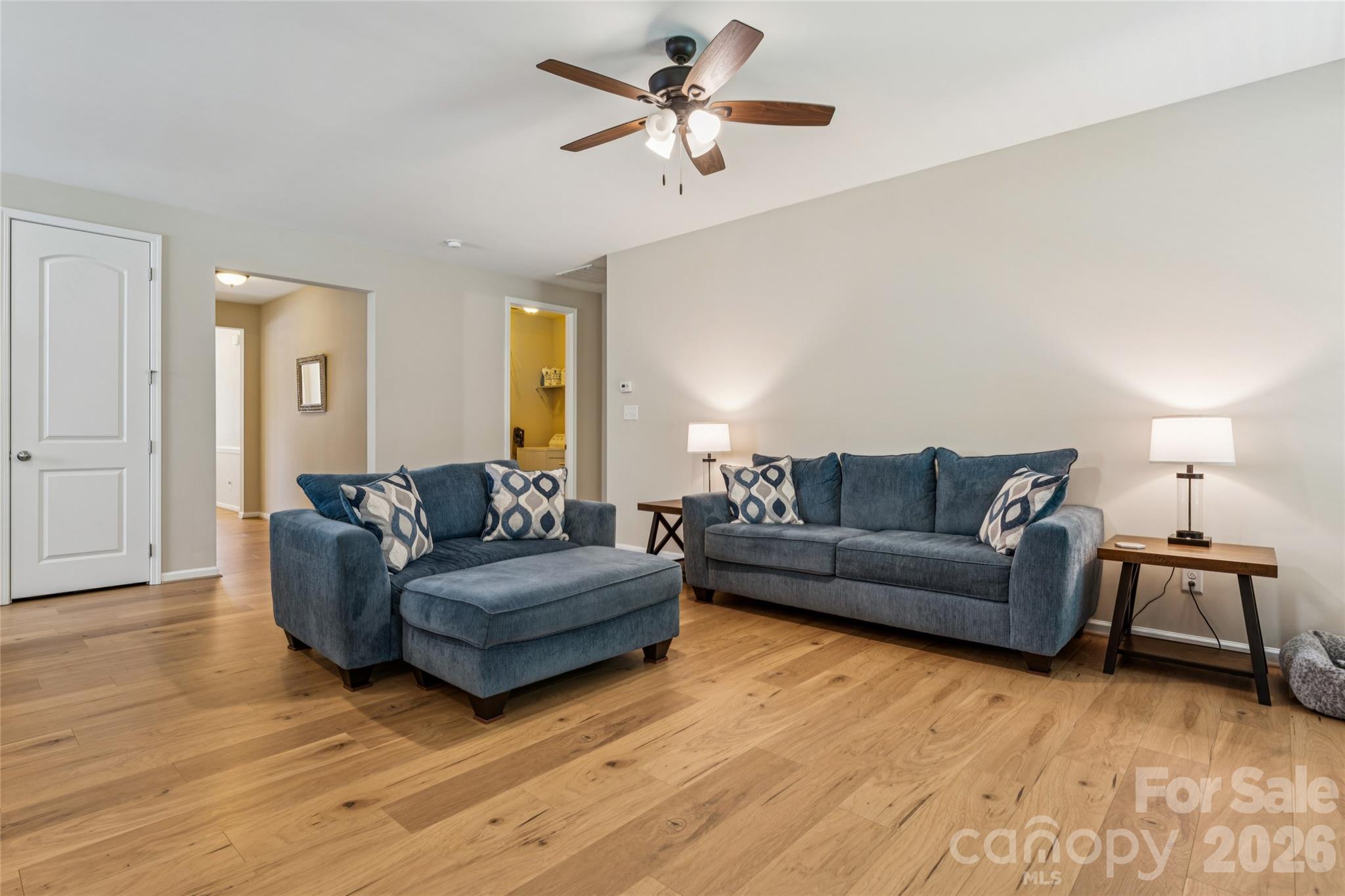 3198 Helmsley Court Property Photo 7