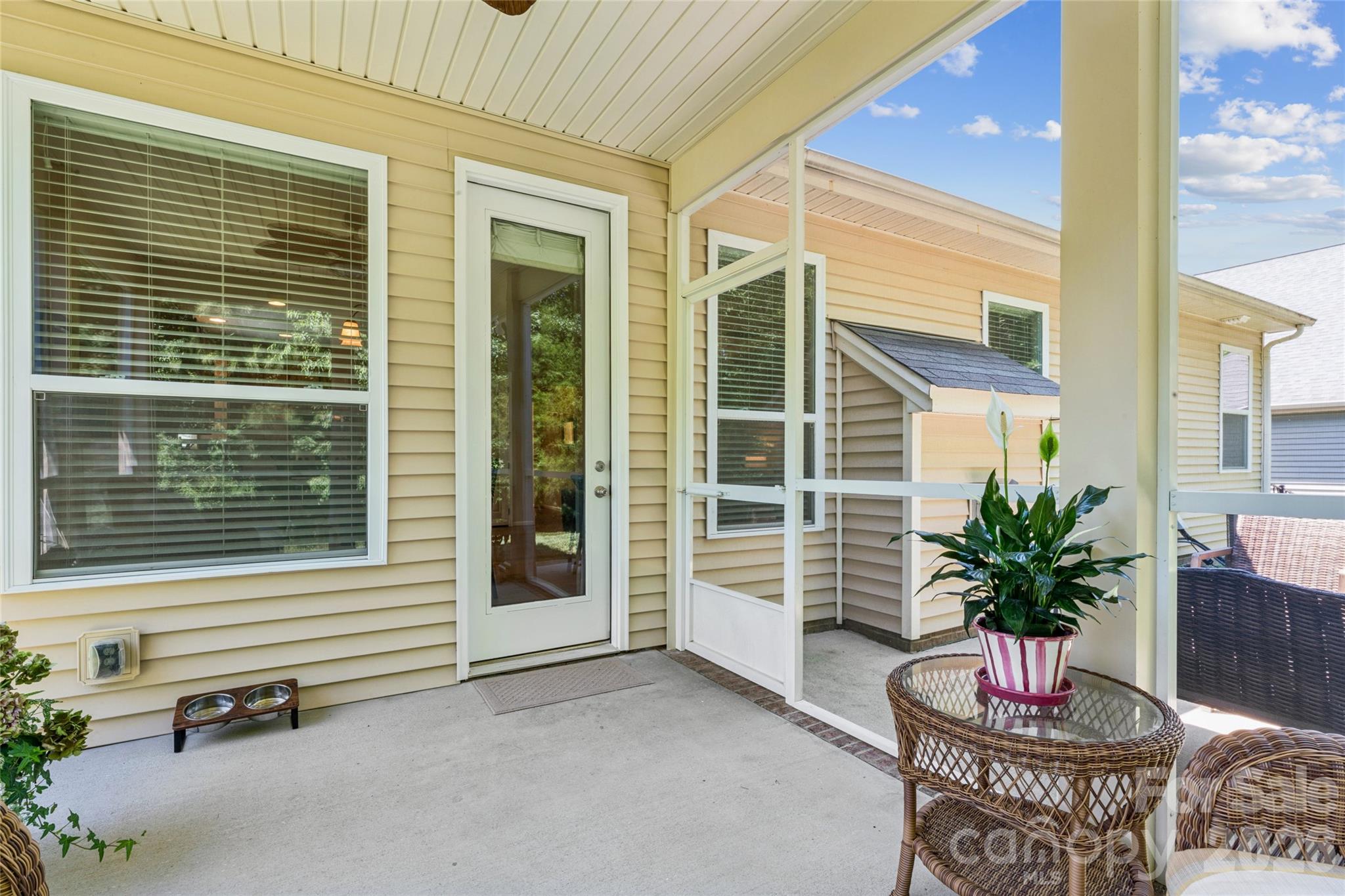 3198 Helmsley Court Property Photo 20