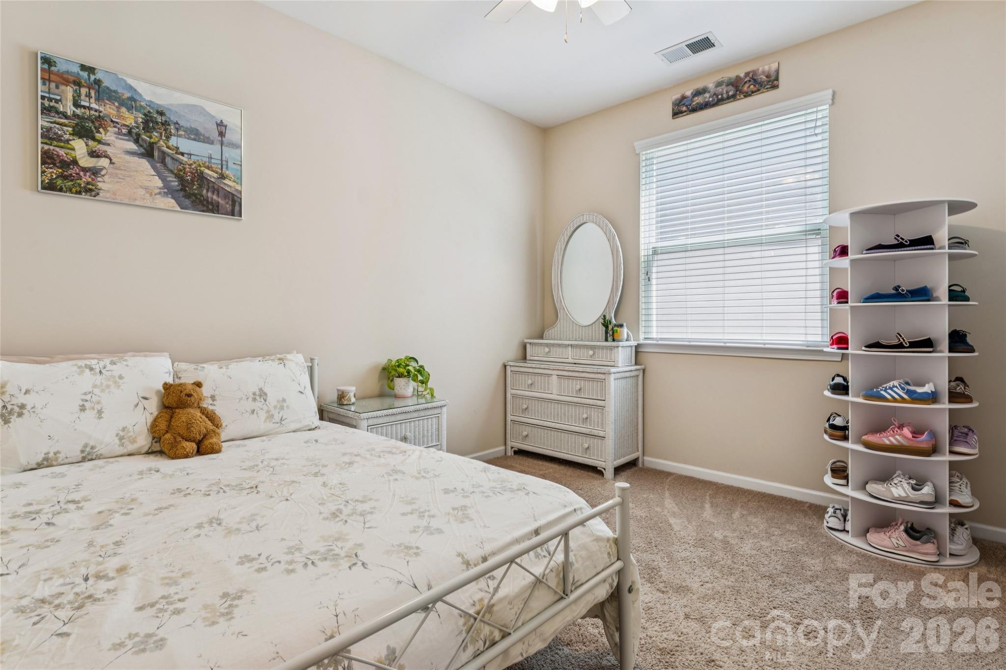 3198 Helmsley Court Property Photo 25