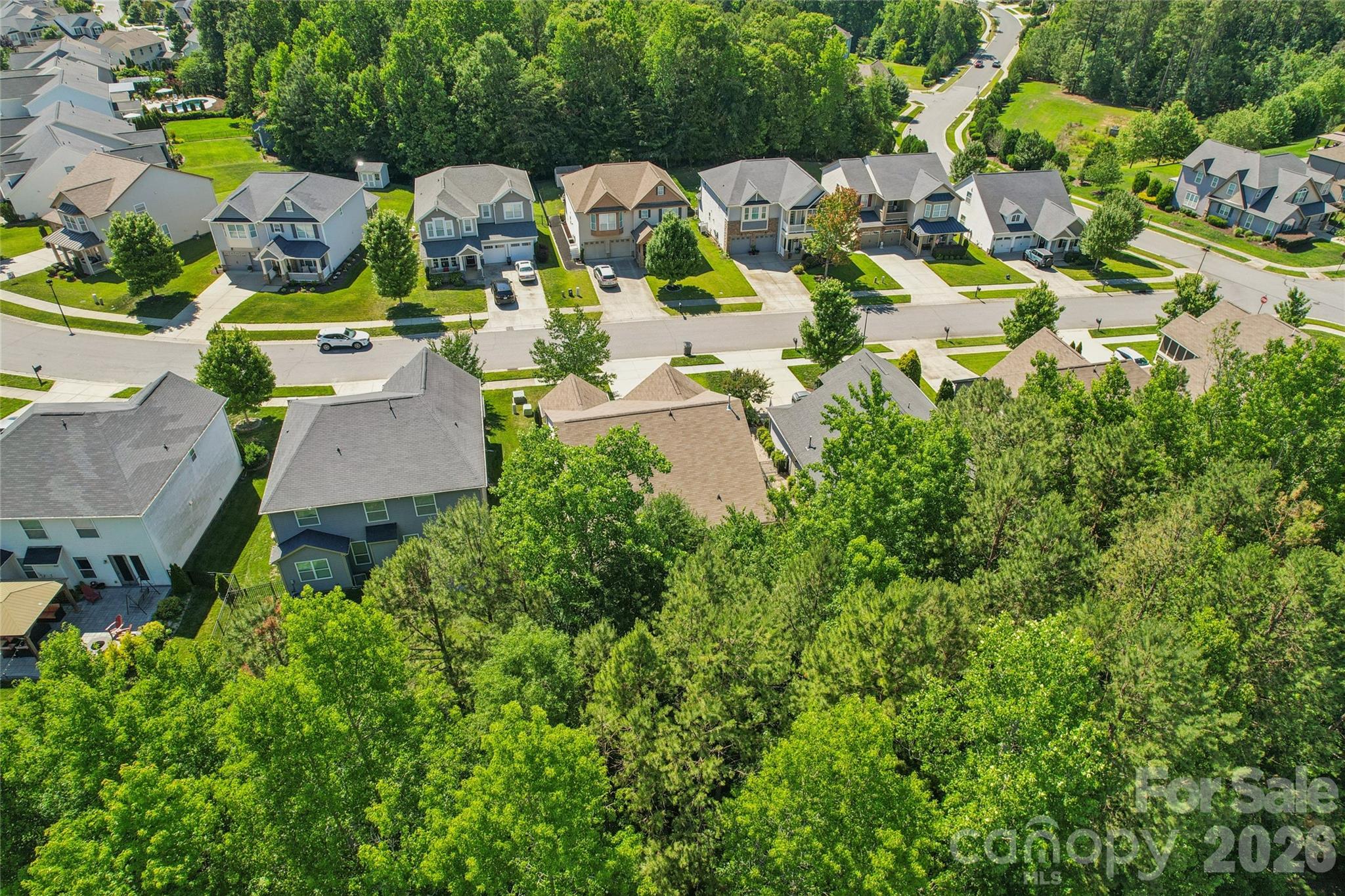 3198 Helmsley Court Property Photo 31