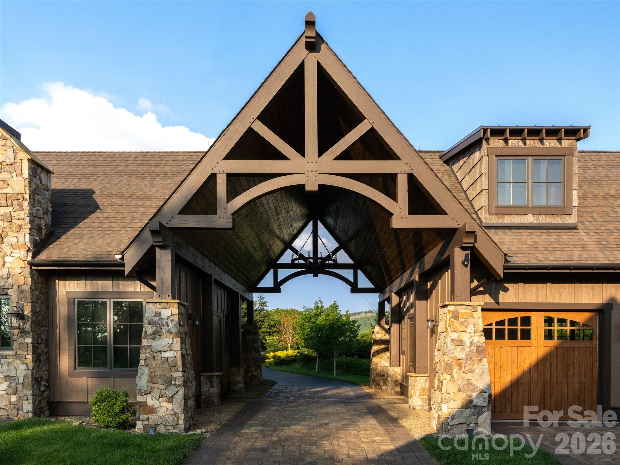 93 N Snow Ridge Drive Property Photo 10