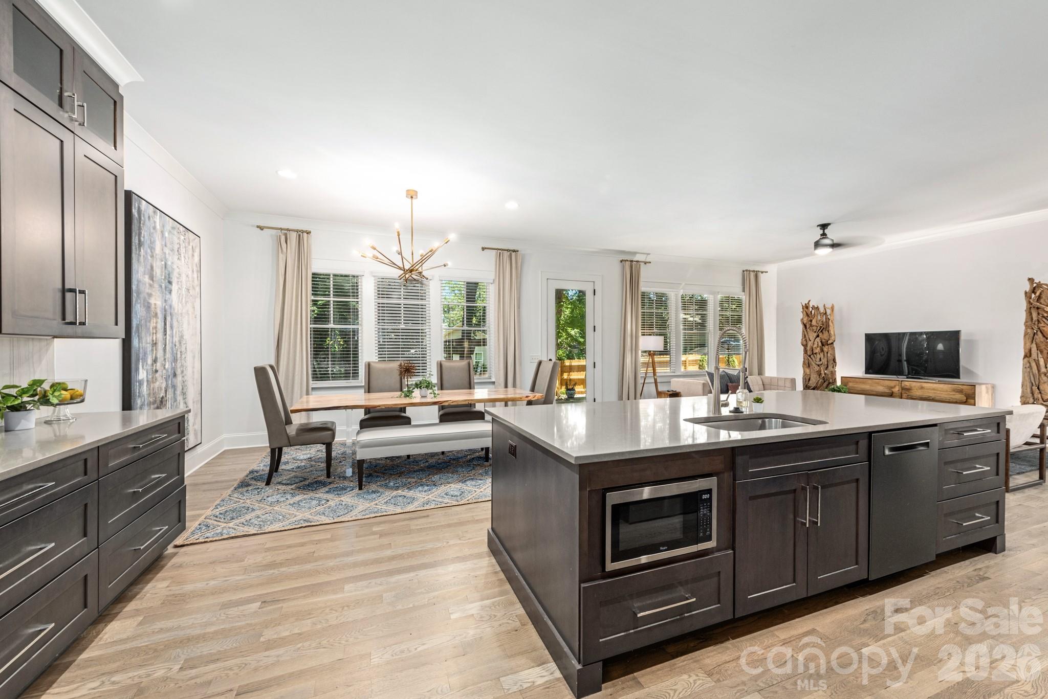 1301 Catawba Avenue Property Photo 11