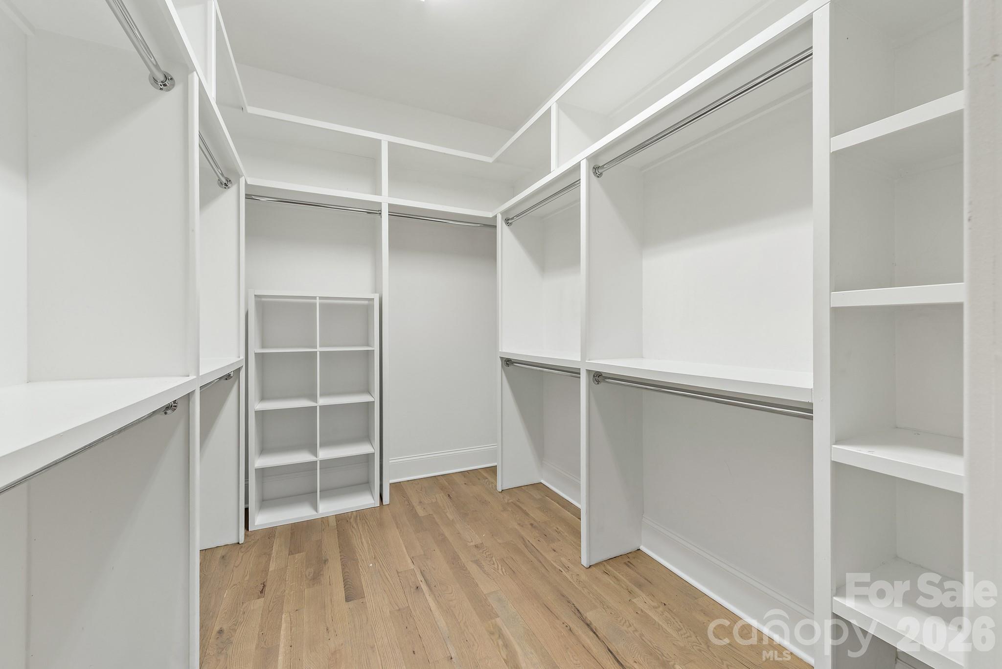1301 Catawba Avenue Property Photo 20