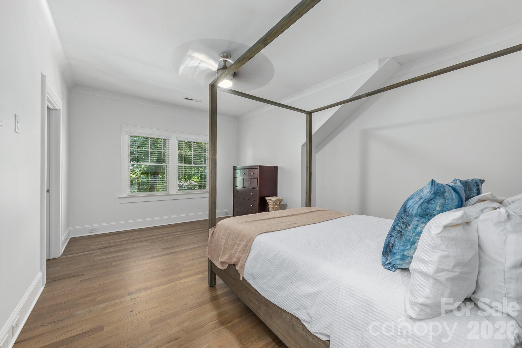 1301 Catawba Avenue Property Photo 28