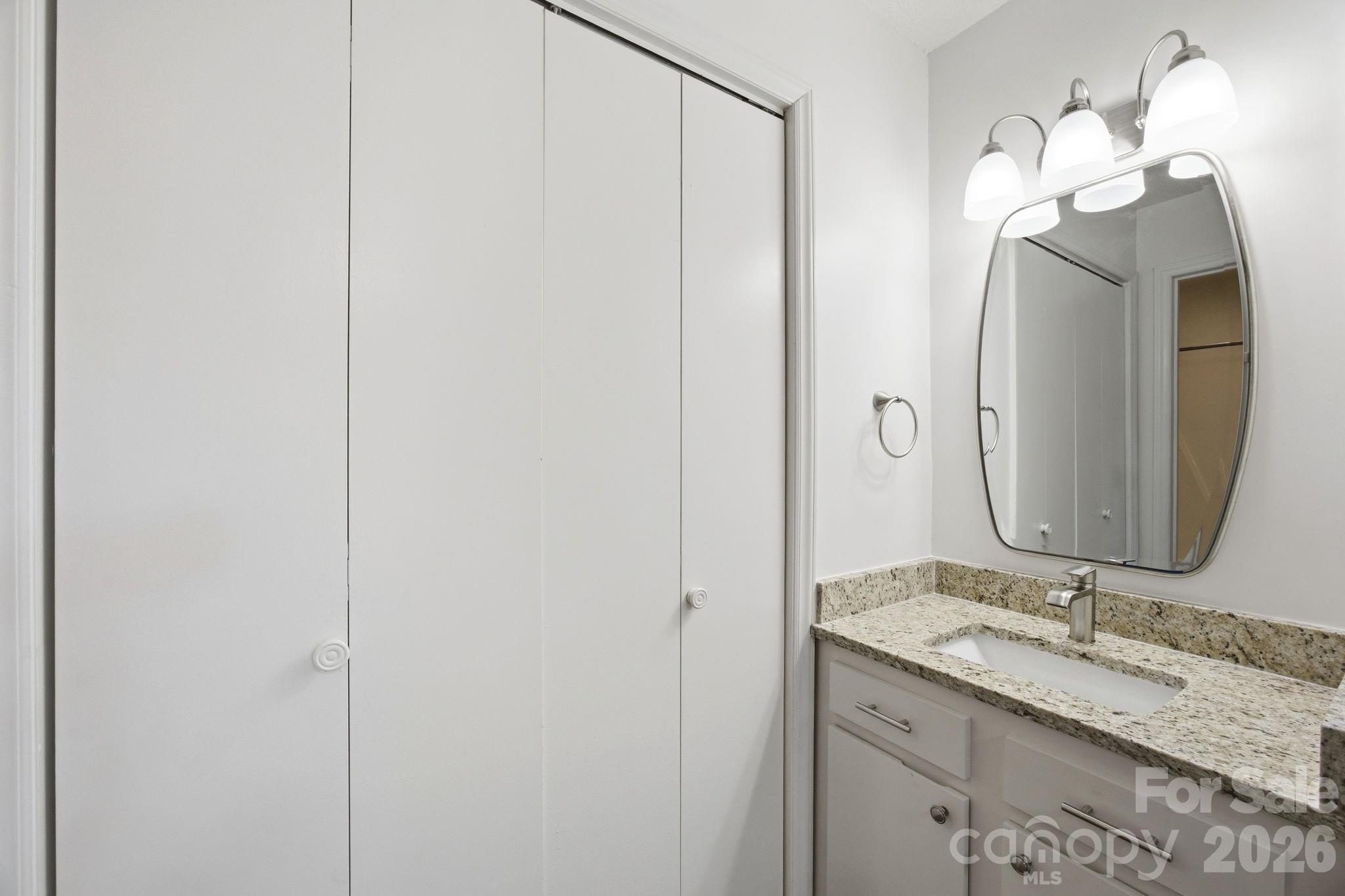 849 Nottingham Drive 61 Property Photo 20