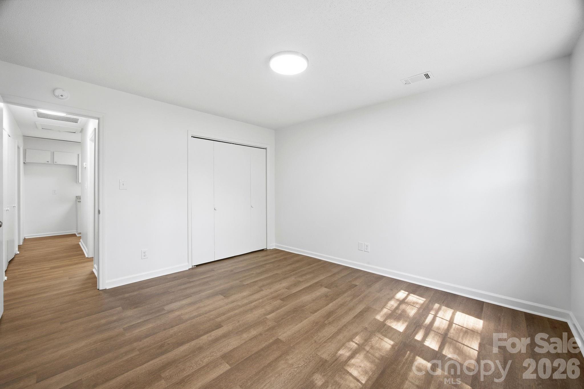 849 Nottingham Drive 61 Property Photo 25