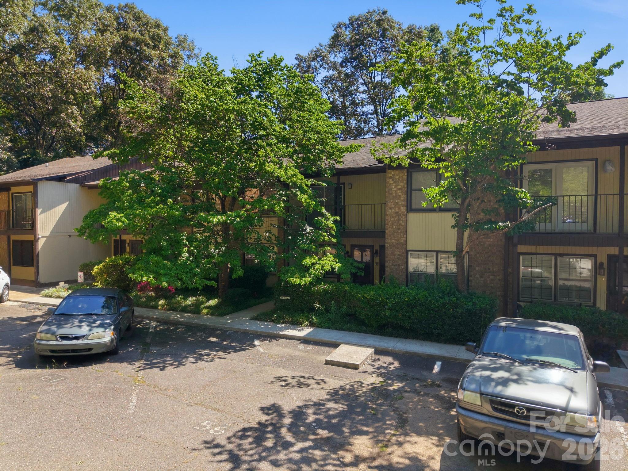 849 Nottingham Drive 61 Property Photo 39