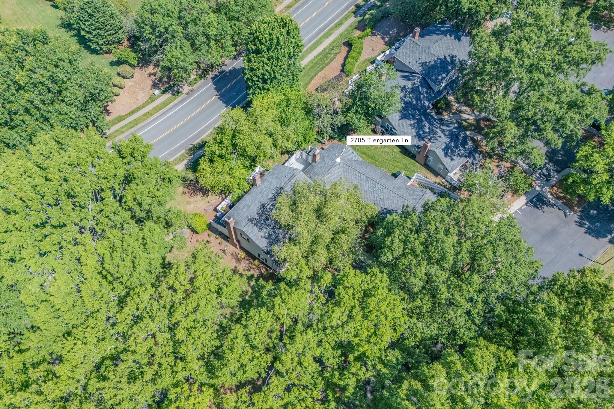 2705 Tiergarten Lane Property Photo 2