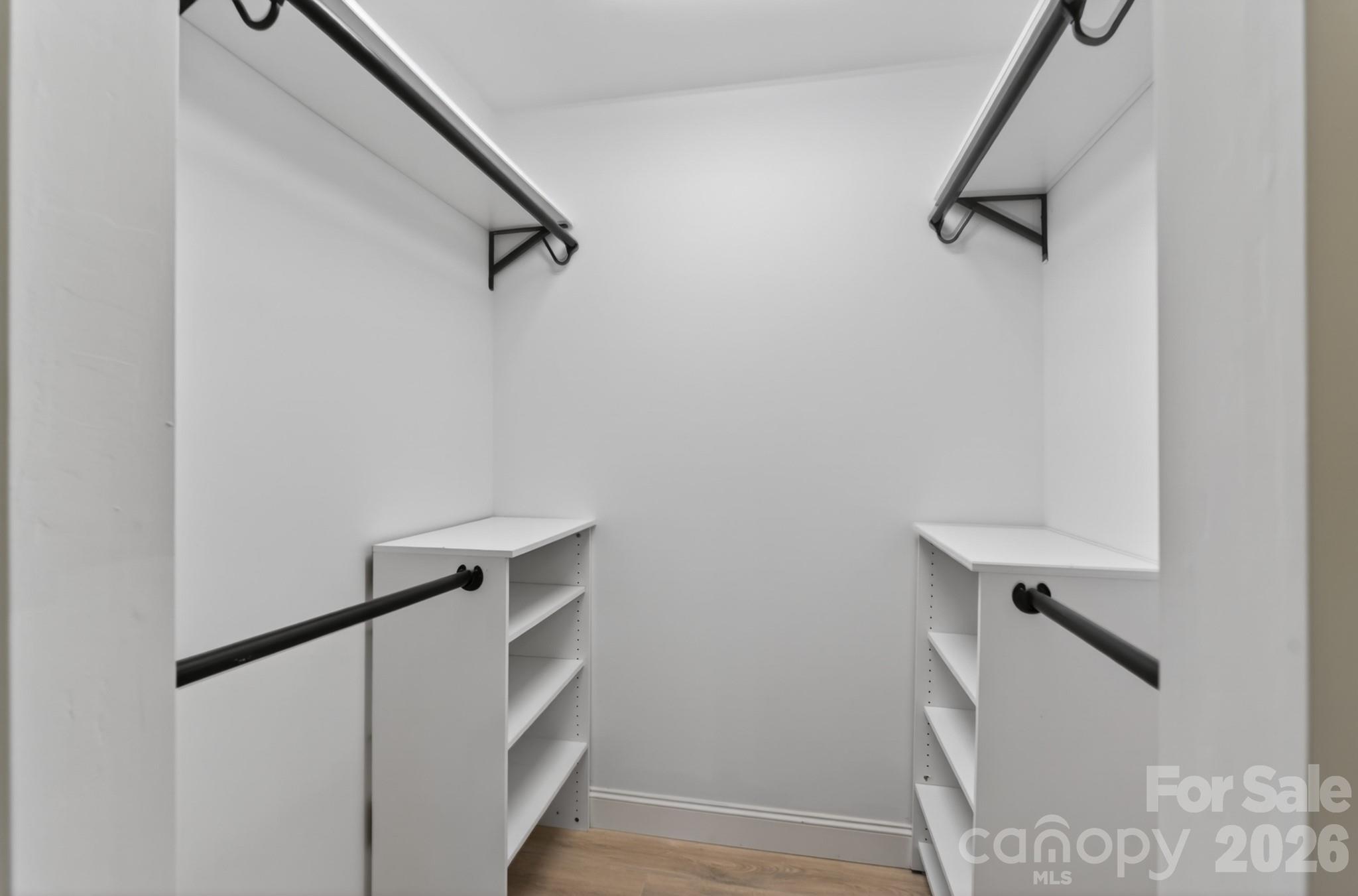 2705 Tiergarten Lane Property Photo 22