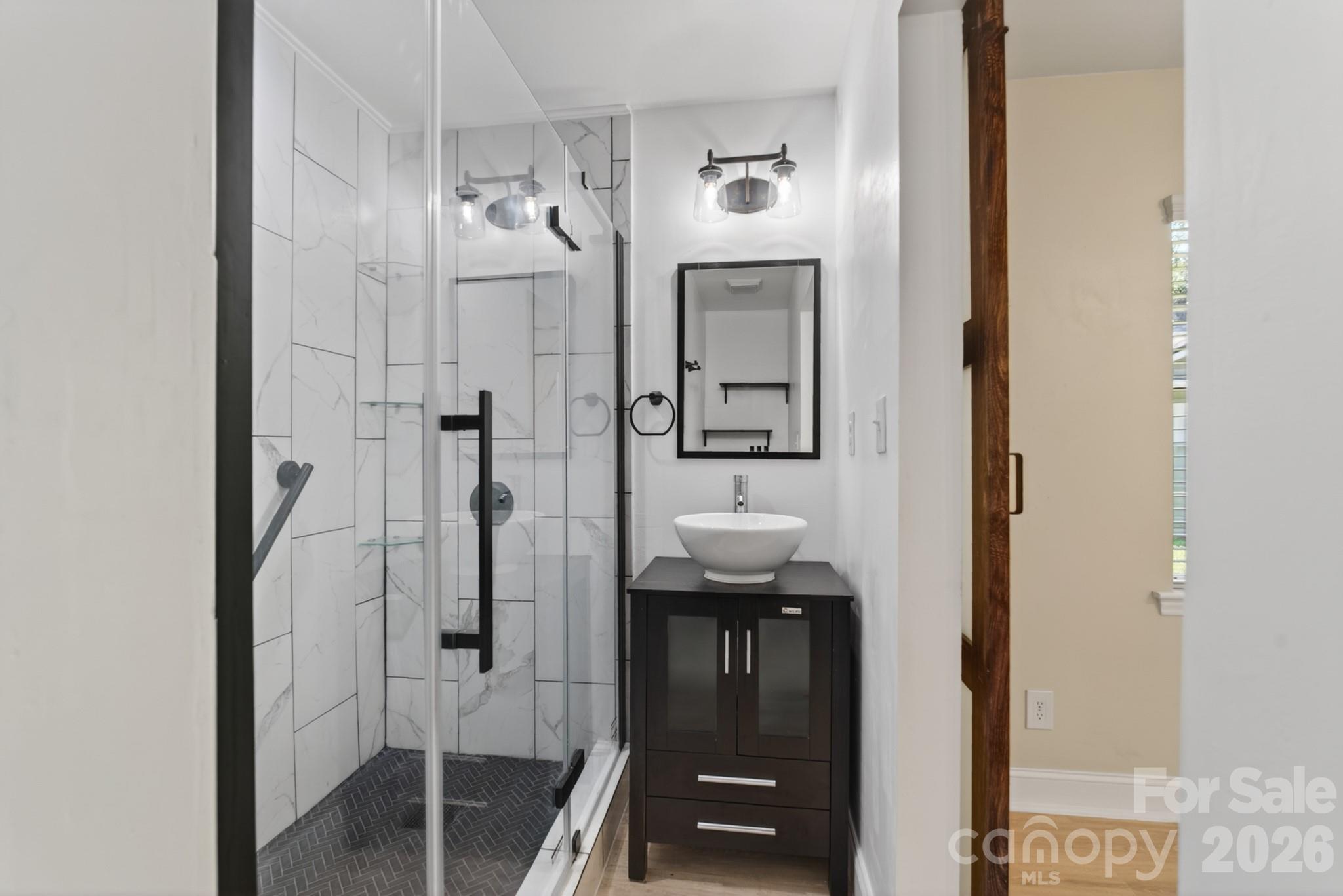 2705 Tiergarten Lane Property Photo 25