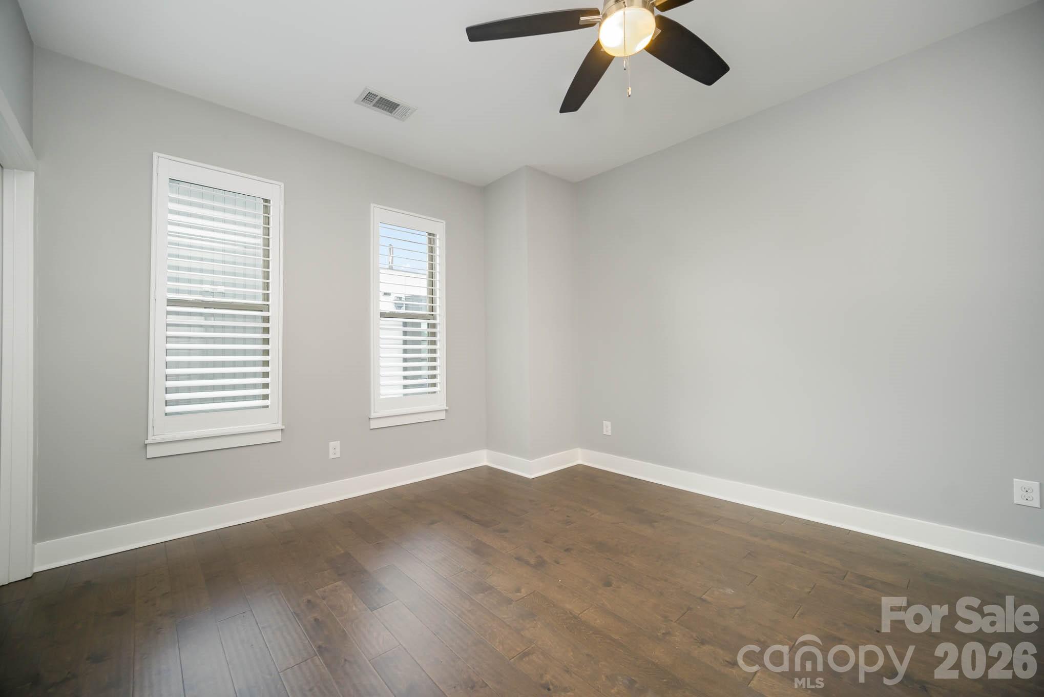 2006 Hawkins Street Property Photo 12