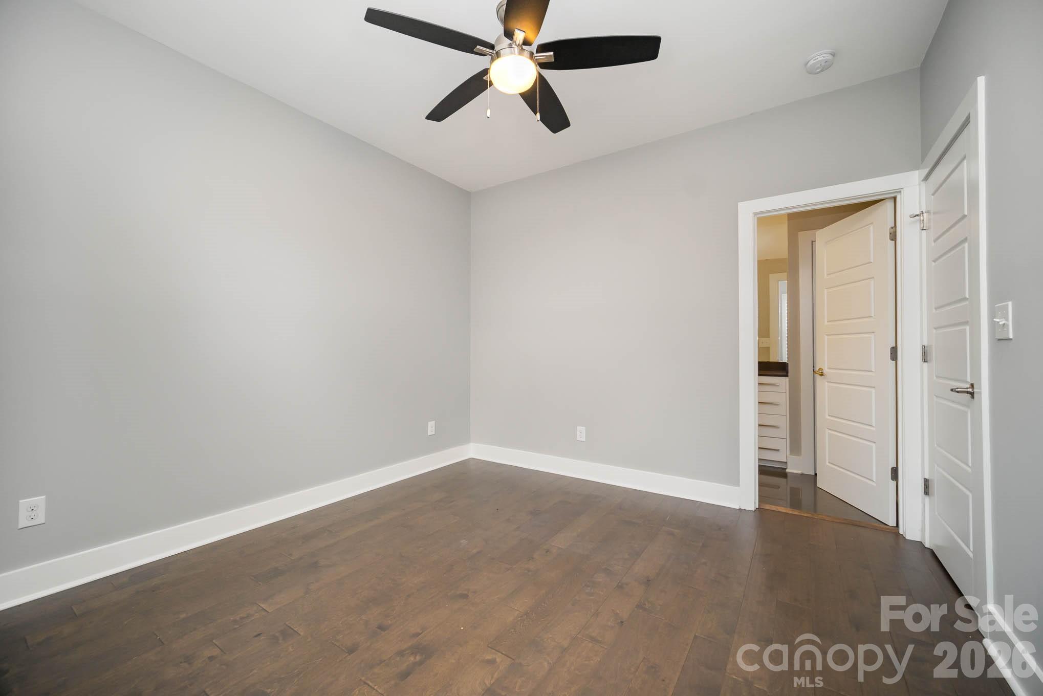 2006 Hawkins Street Property Photo 13