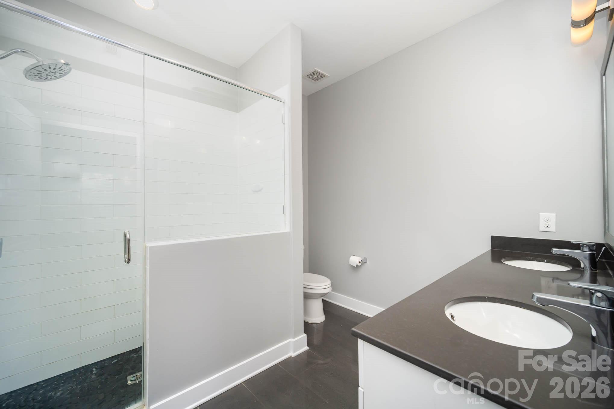 2006 Hawkins Street Property Photo 17