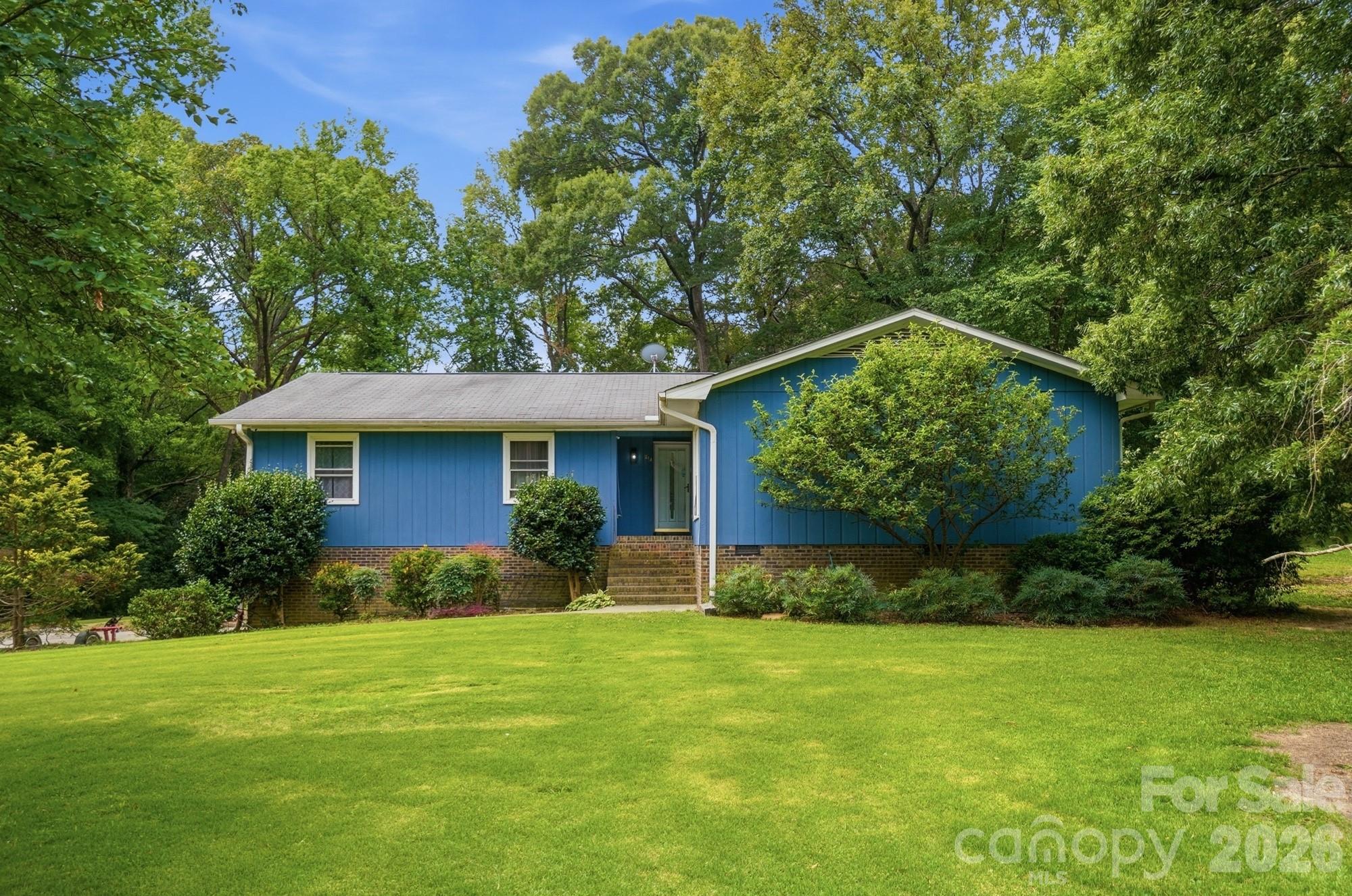 214 Griffin Lane Property Photo 1
