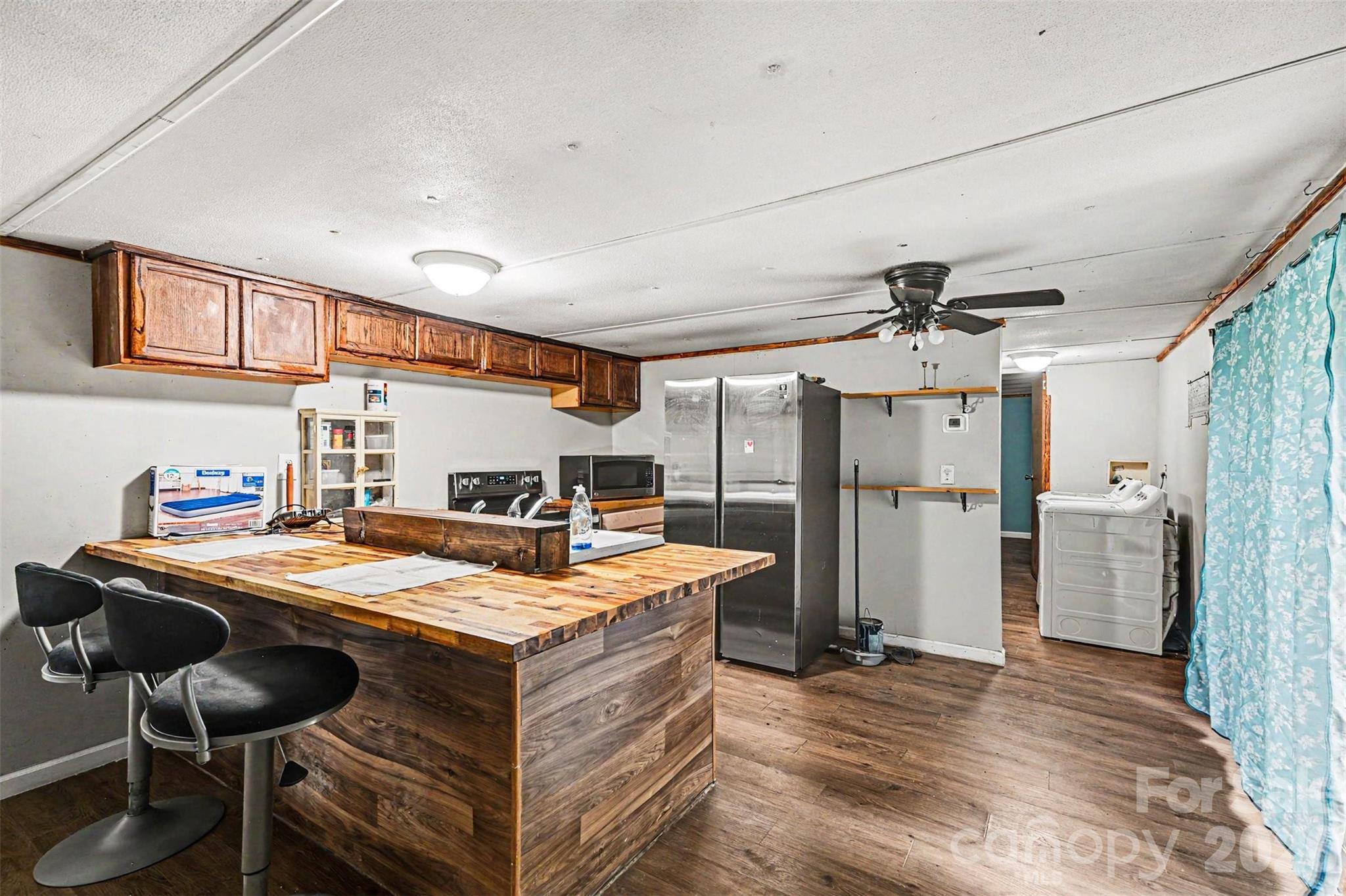 111 Oak Brook Drive Property Photo 8