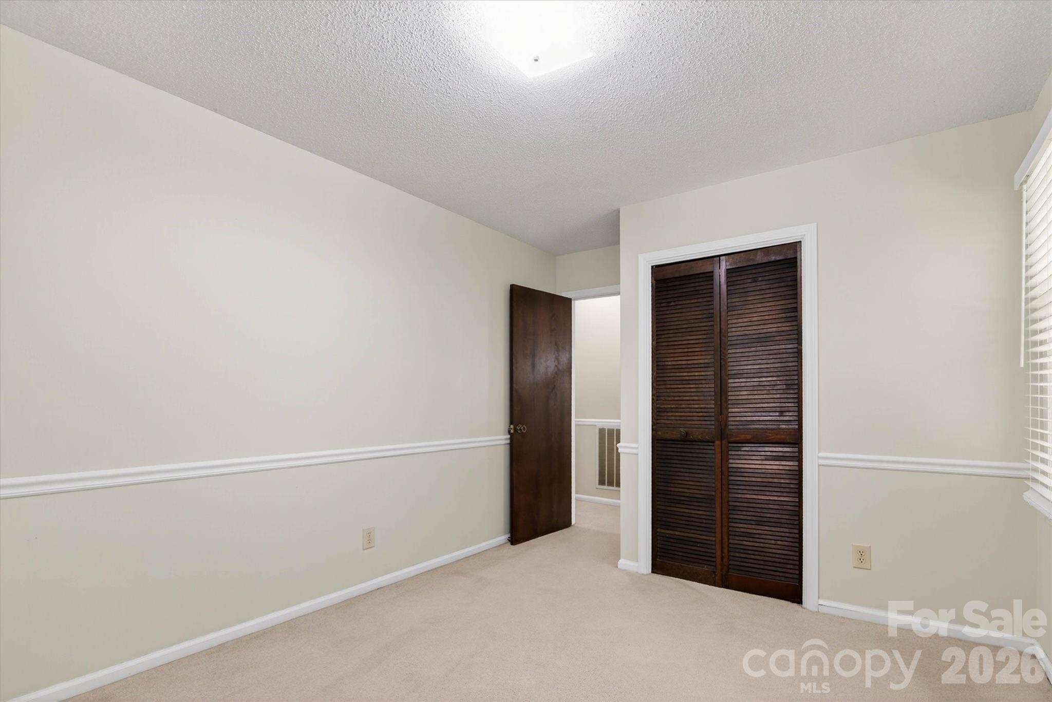 4881 Hickory Nut Court Property Photo 17