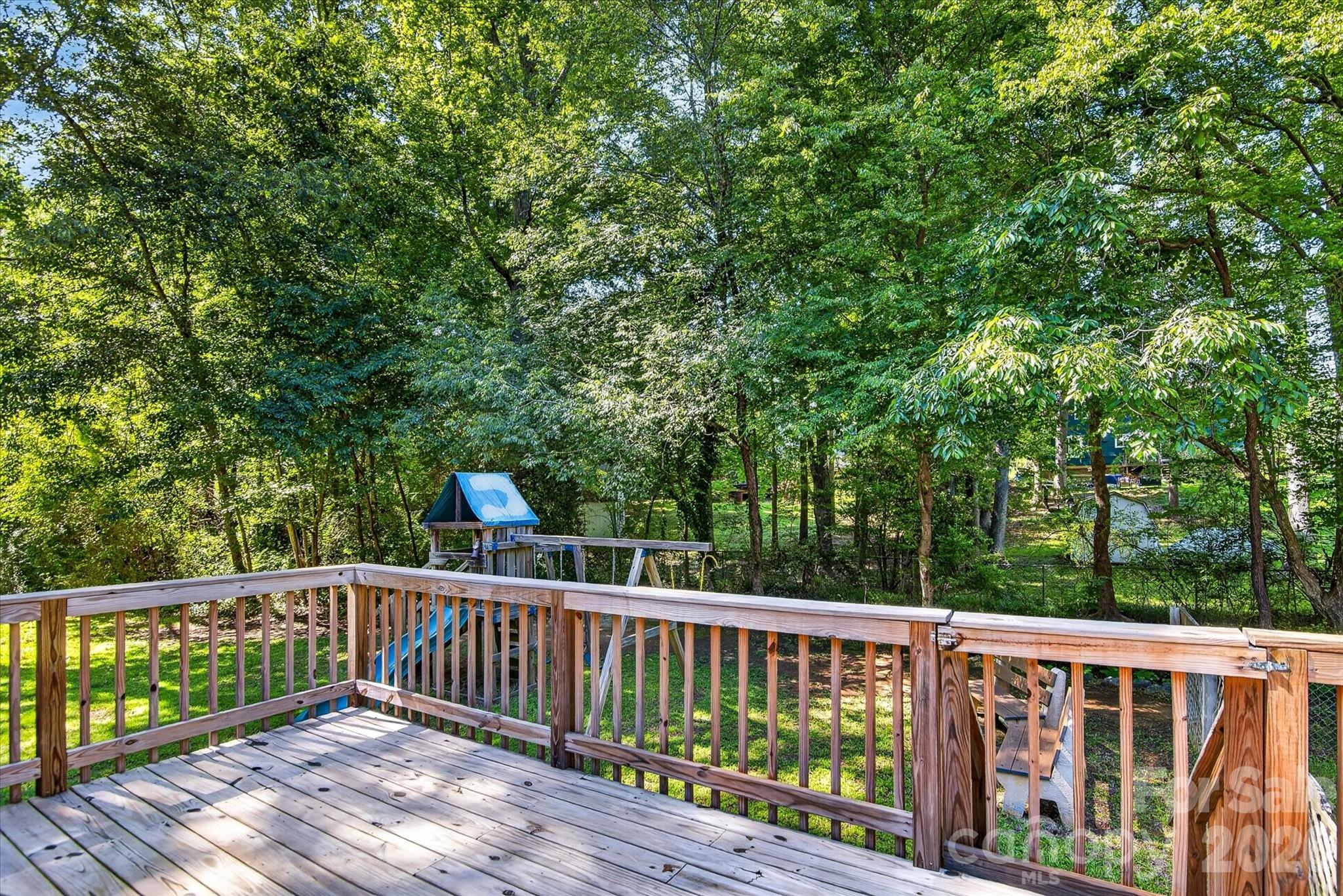 4881 Hickory Nut Court Property Photo 20