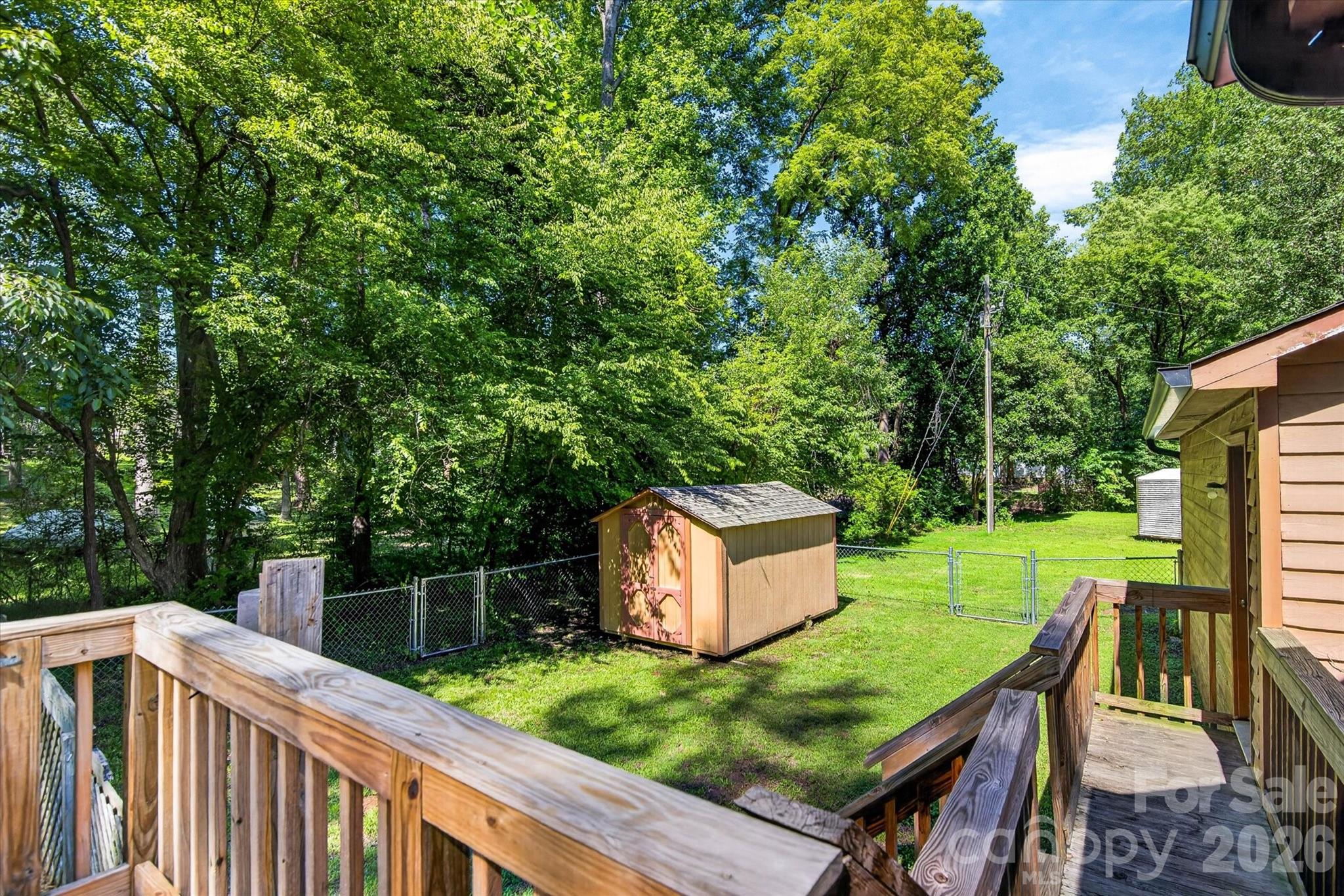 4881 Hickory Nut Court Property Photo 21