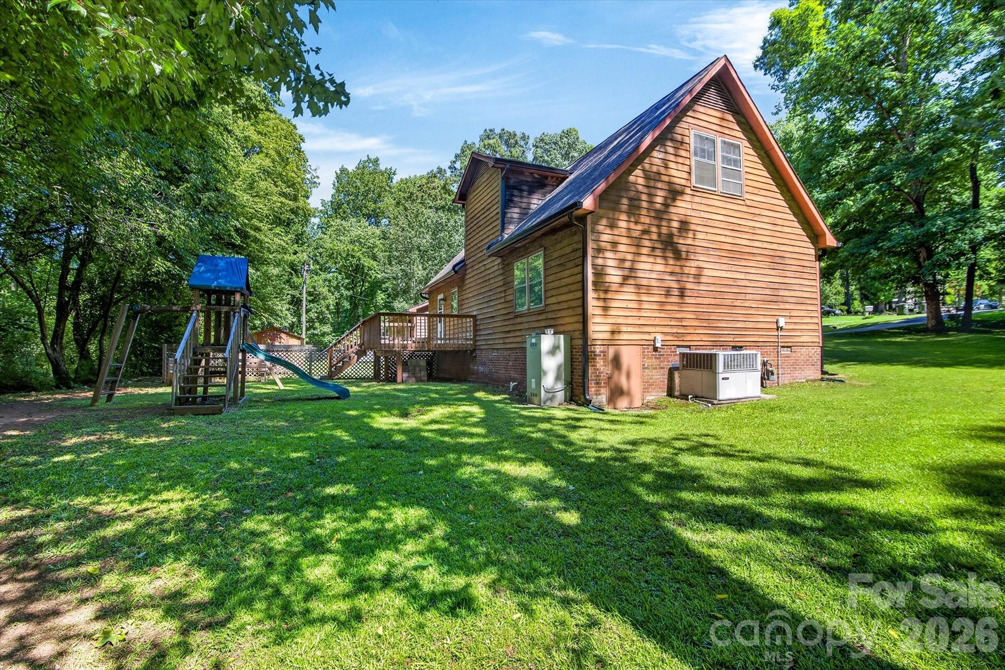 4881 Hickory Nut Court Property Photo 22
