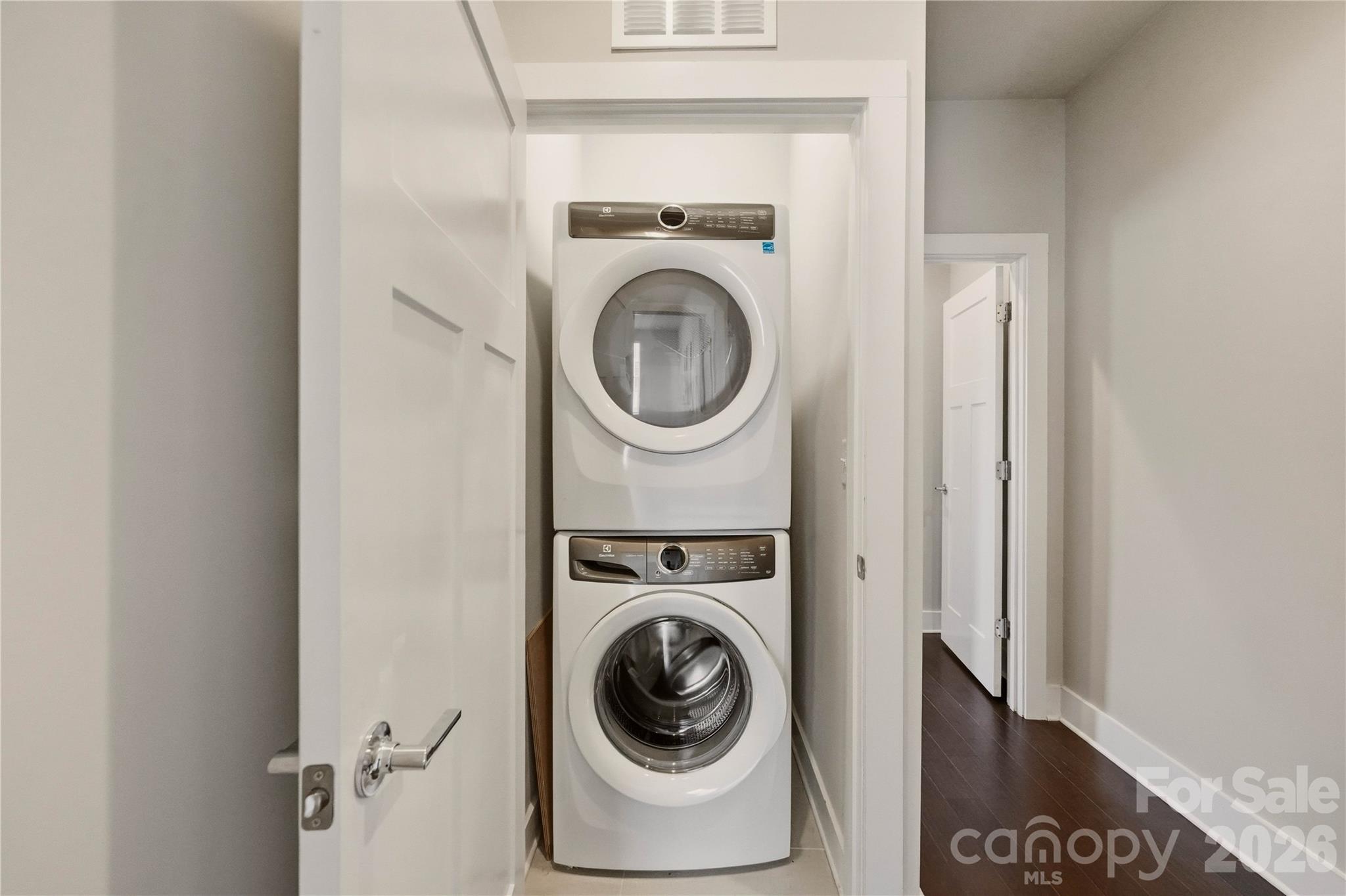 1747 Cannon View Lane Property Photo 22