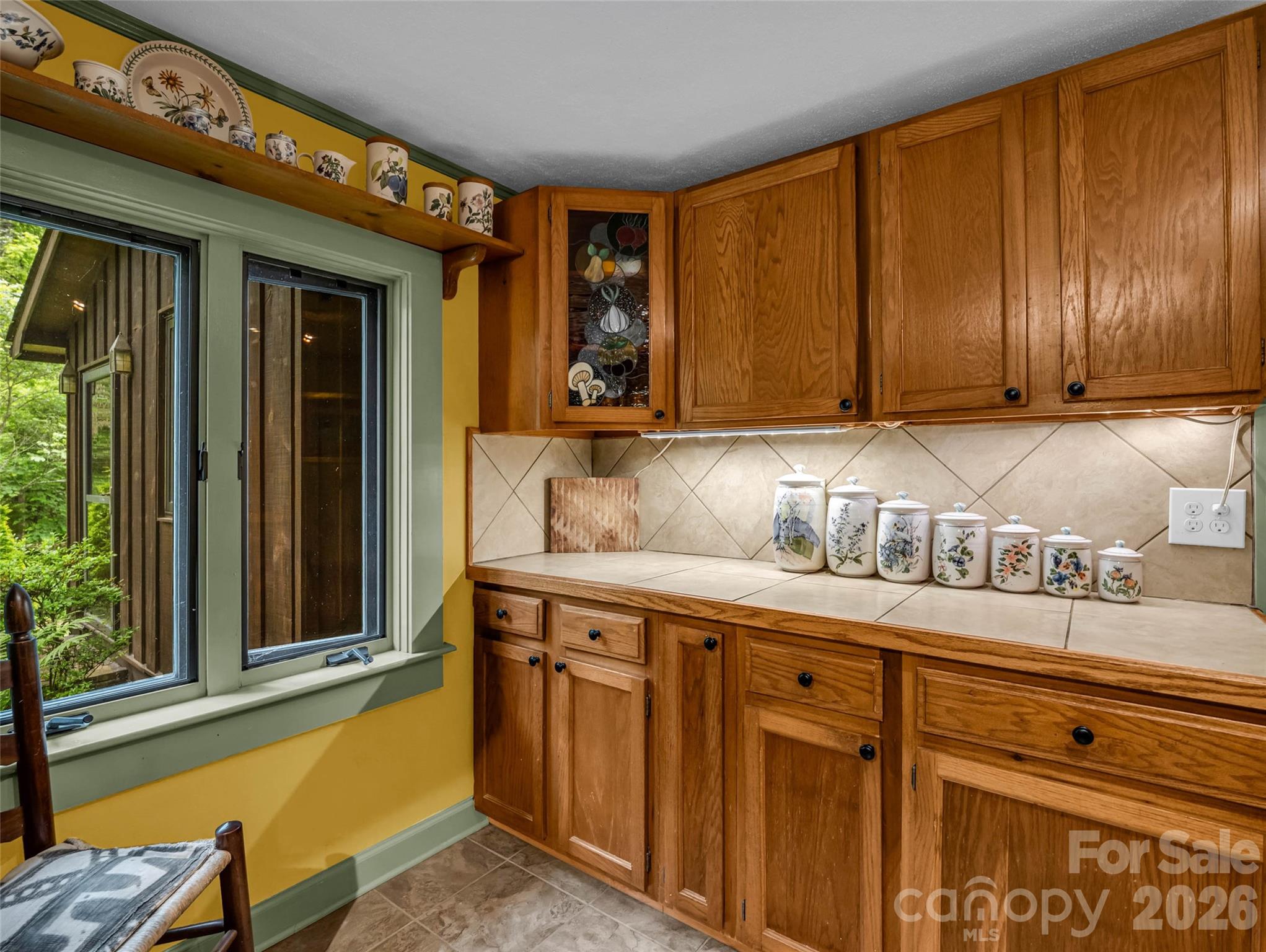 2212 Green River Road Property Photo 15