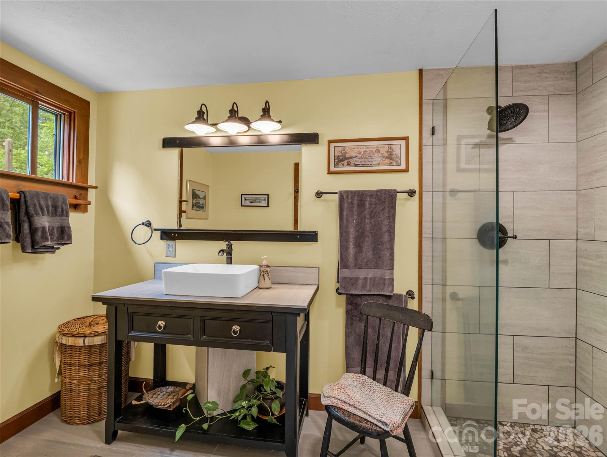 2212 Green River Road Property Photo 27