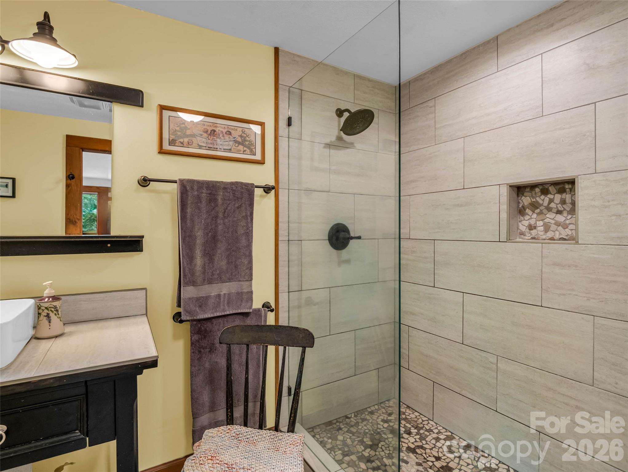 2212 Green River Road Property Photo 28
