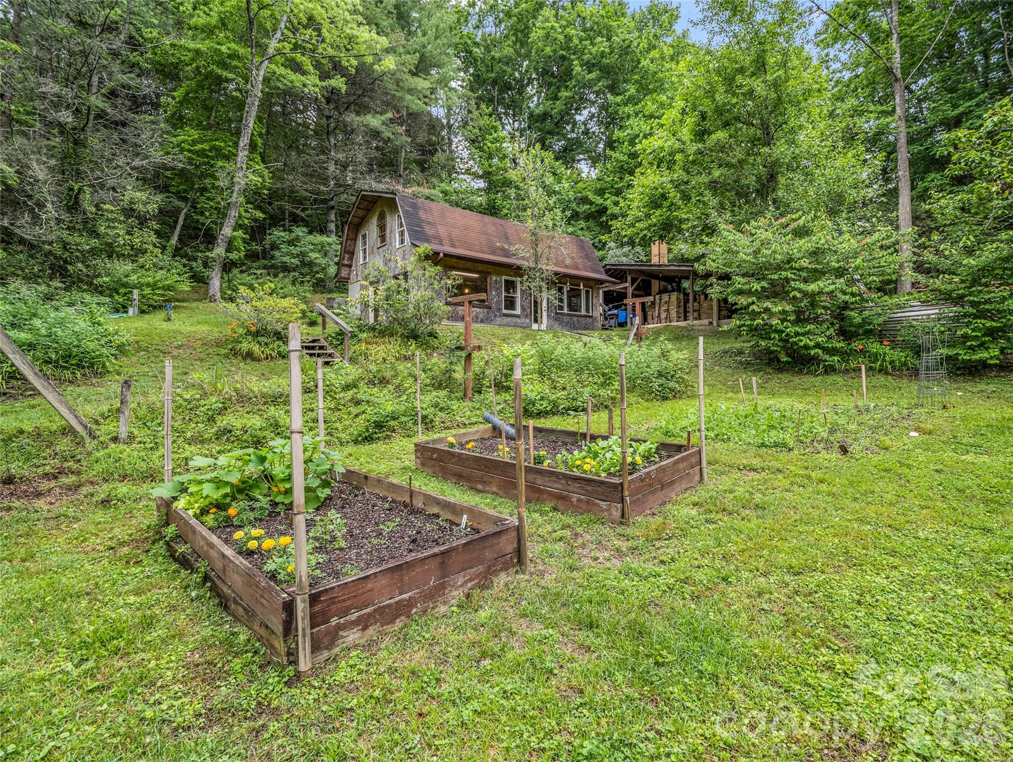 2212 Green River Road Property Photo 34